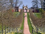 A lovely walk enjoying the woodlands from Auchinleck to Dumfries House and then walking the beautiful grounds. Lunch in the walled garden! Only 1 heavy short shower to spoil the sunshine.